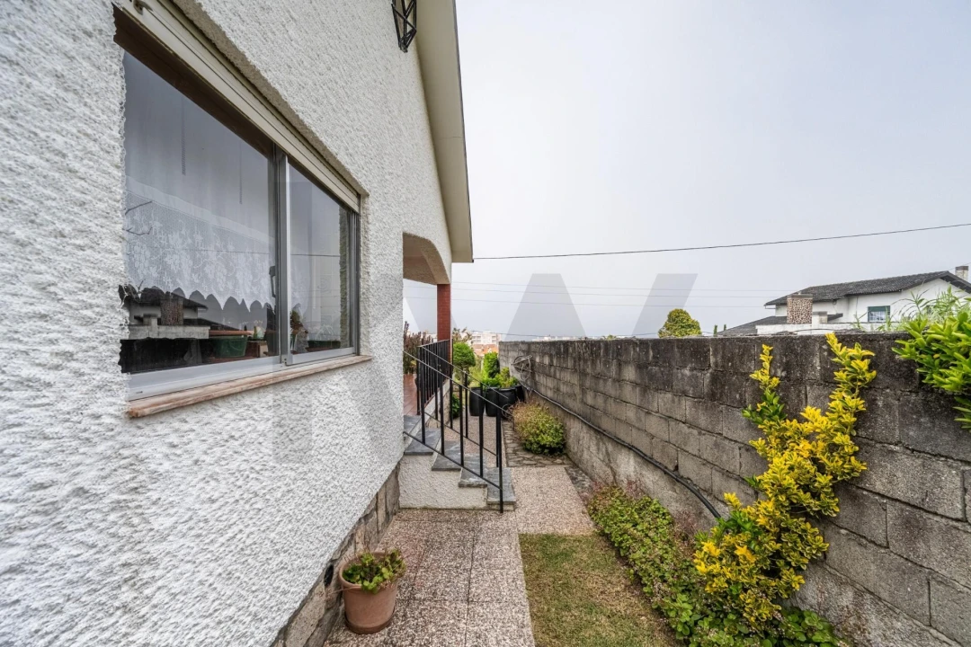 Moradia T5 para Venda em Vila Praia de Ancora Foto 20