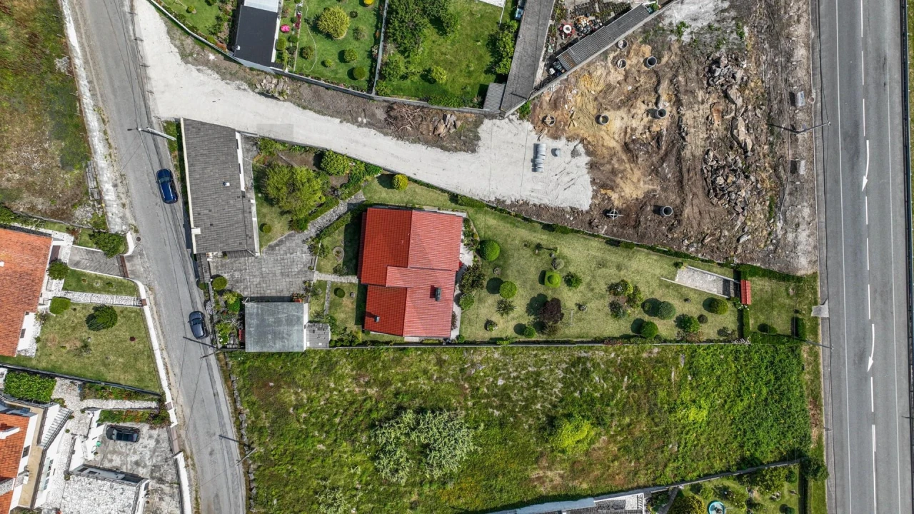 Moradia T5 para Venda em Vila Praia de Ancora Foto 54