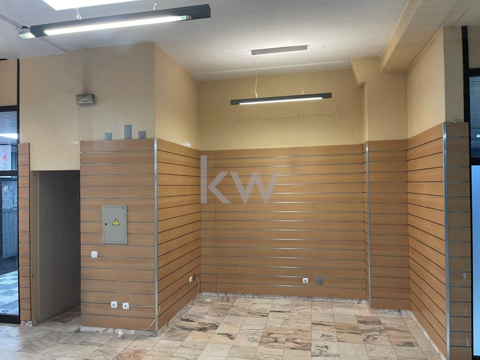 Loja para Venda em São João da Madeira Foto 5