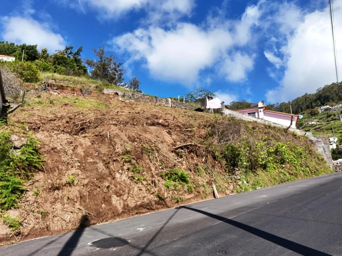 Terreno para Venda em Camara de Lobos Foto 9