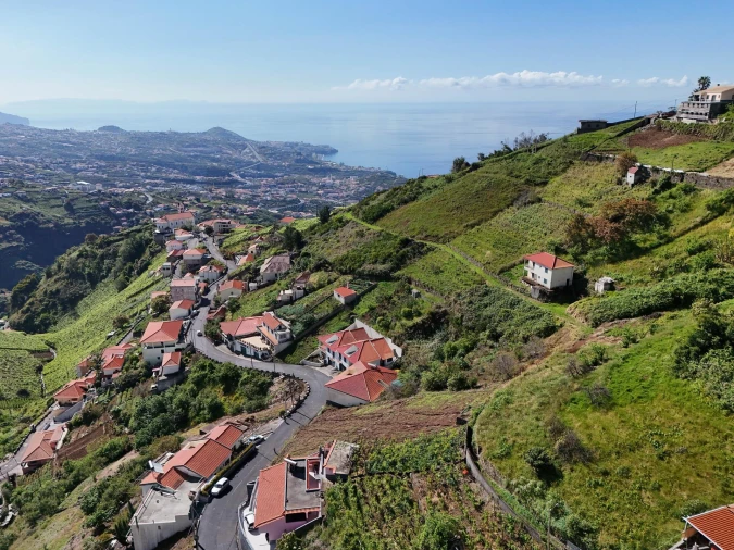 Terreno para Venda em Camara de Lobos Foto 4