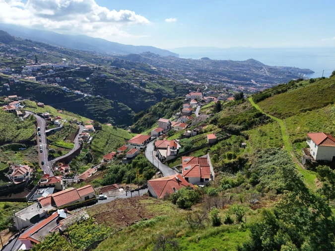 Terreno para Venda em Camara de Lobos Foto 2