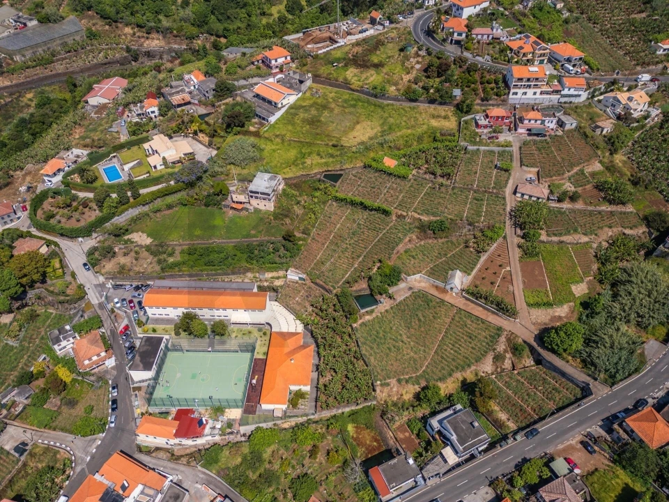 Terreno para Venda em Canhas Foto 9