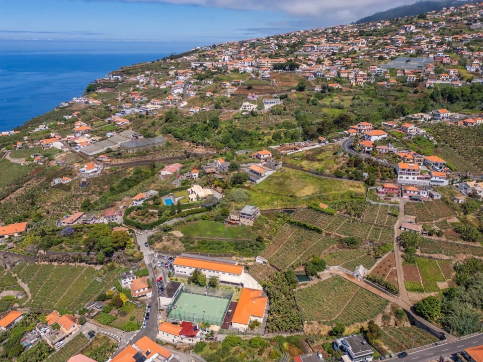 Terreno para Venda em Canhas Foto 11