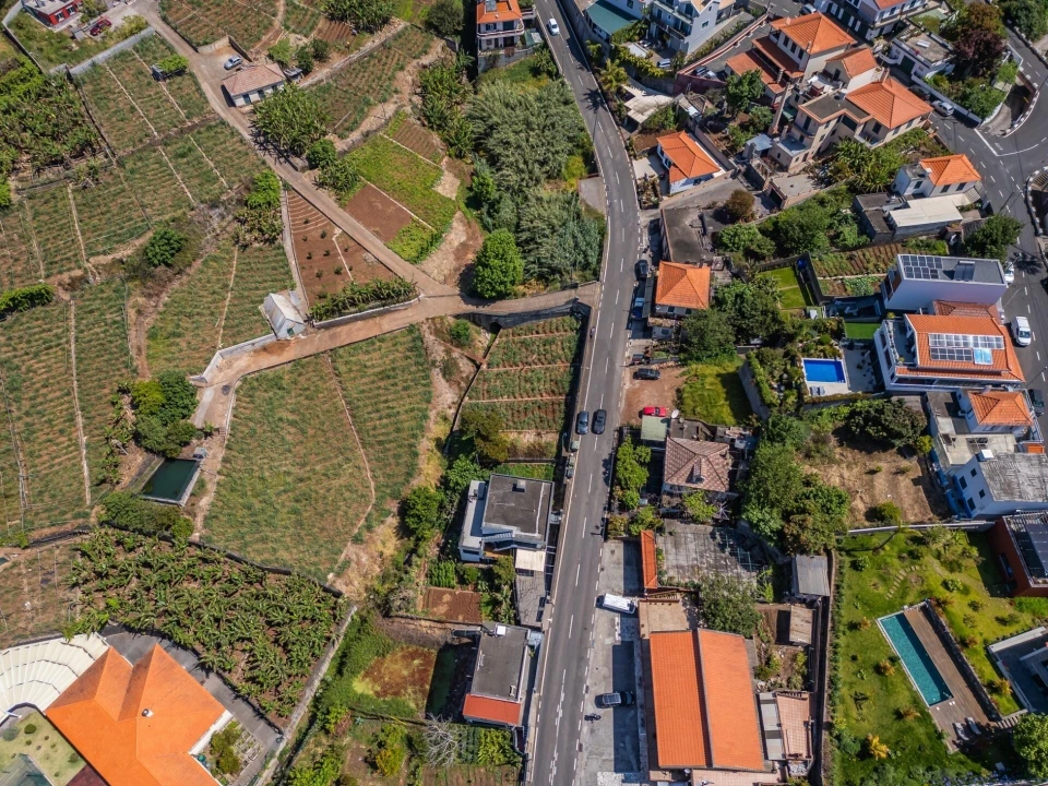 Terreno para Venda em Canhas Foto 8
