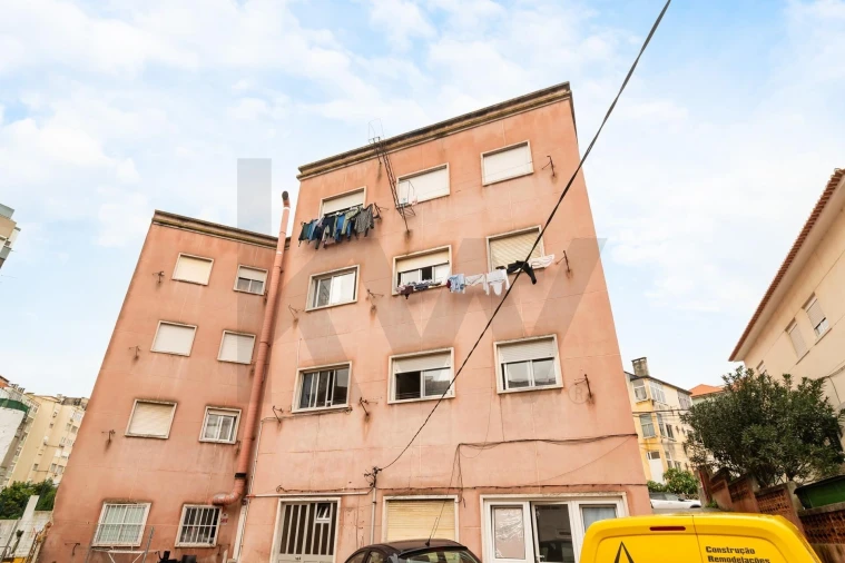 Prédio para Venda em Almada, Cova da Piedade, Pragal e Cacilhas Foto 4