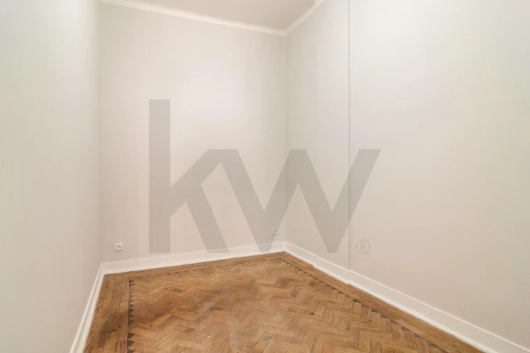 Prédio para Venda em Almada, Cova da Piedade, Pragal e Cacilhas Foto 13