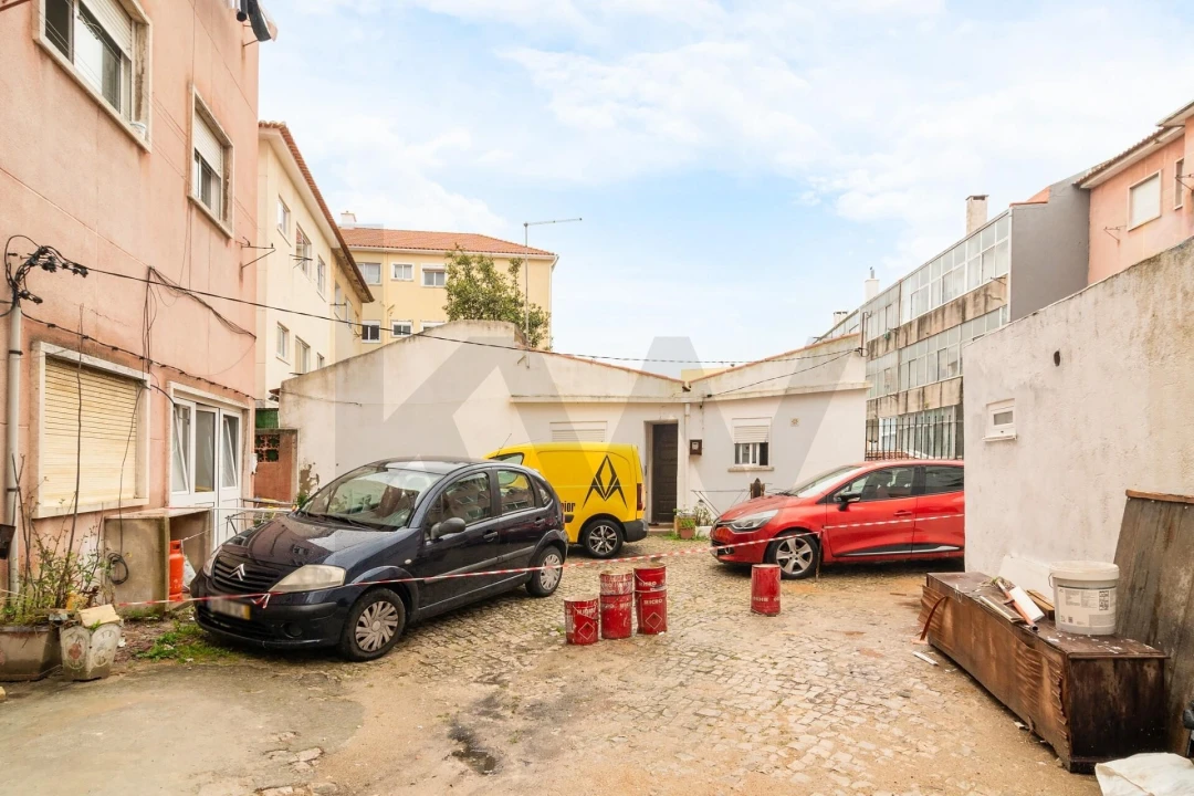 Prédio para Venda em Almada, Cova da Piedade, Pragal e Cacilhas Foto 19