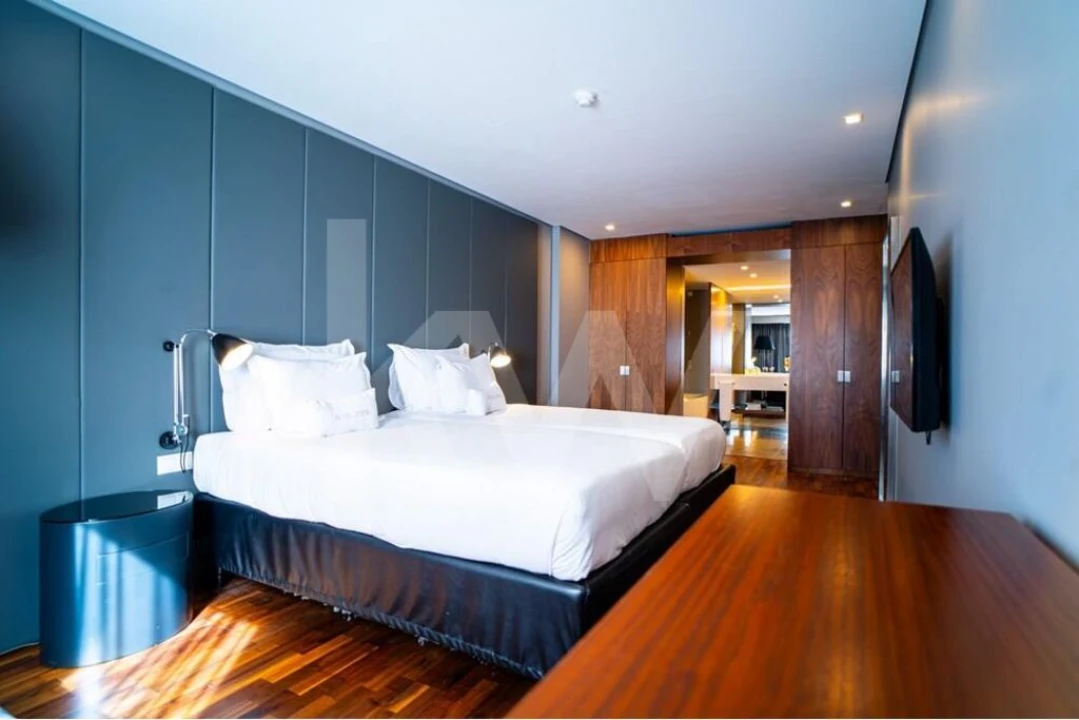 Apartamento T1 para Venda em Santo António Foto 9