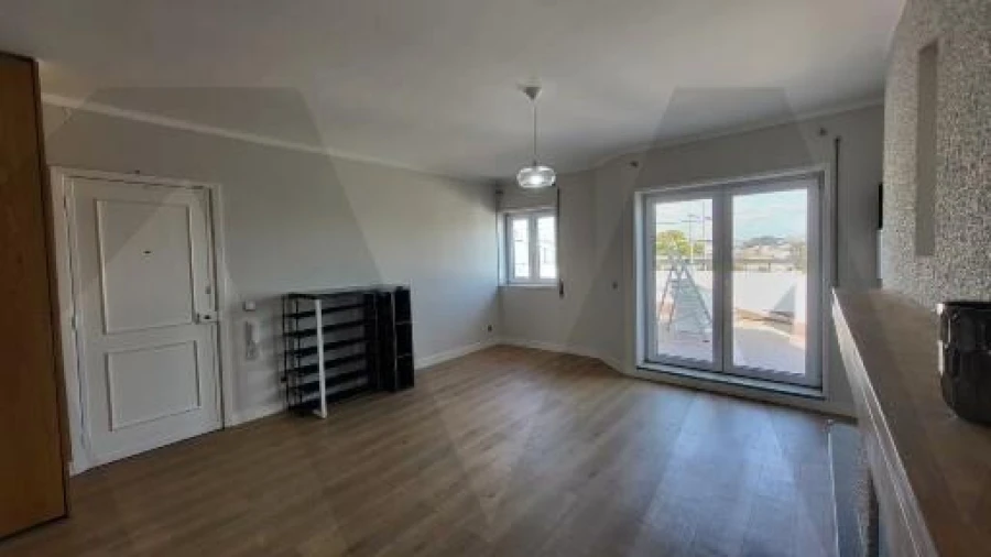 Apartamento T2 para Arrendamento em São Mamede de Infesta e Senhora da Hora Foto 3