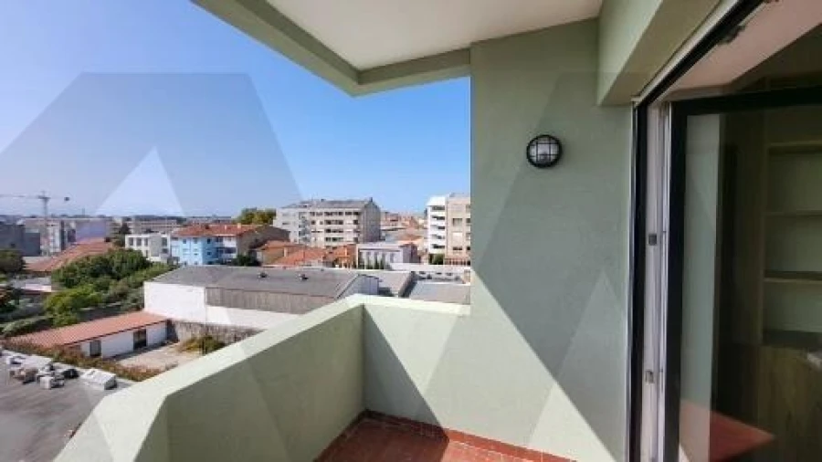 Apartamento T2 para Arrendamento em São Mamede de Infesta e Senhora da Hora Foto 26