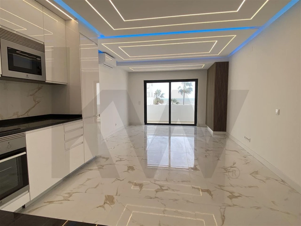 Apartamento T2 para Venda em Quarteira Foto 5