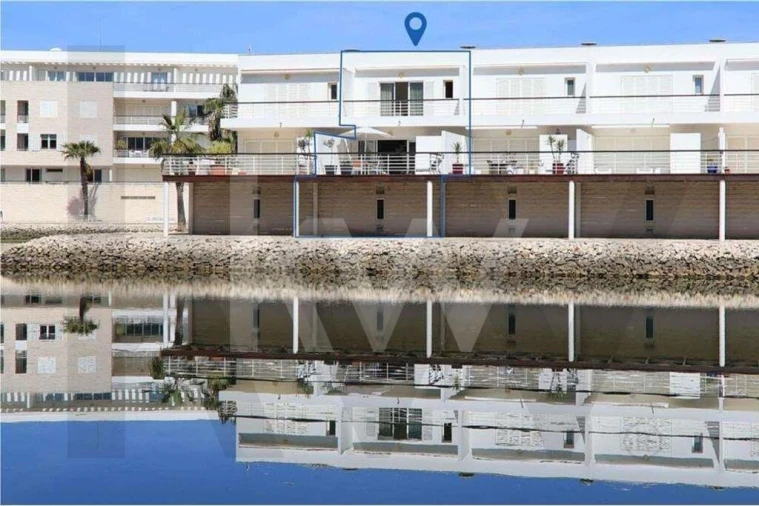 Moradia T3 para Venda em Lagos (São Sebastião e Santa Maria) Foto 5