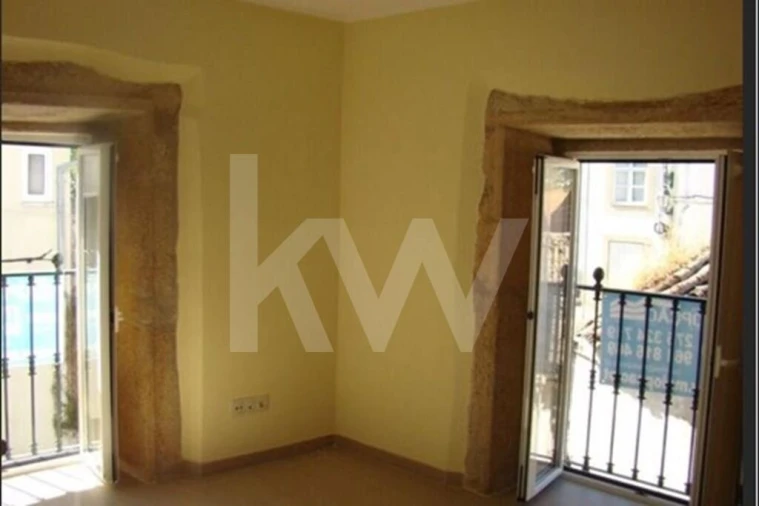 Moradia T3 para Venda em Covilhã e Canhoso Foto 3