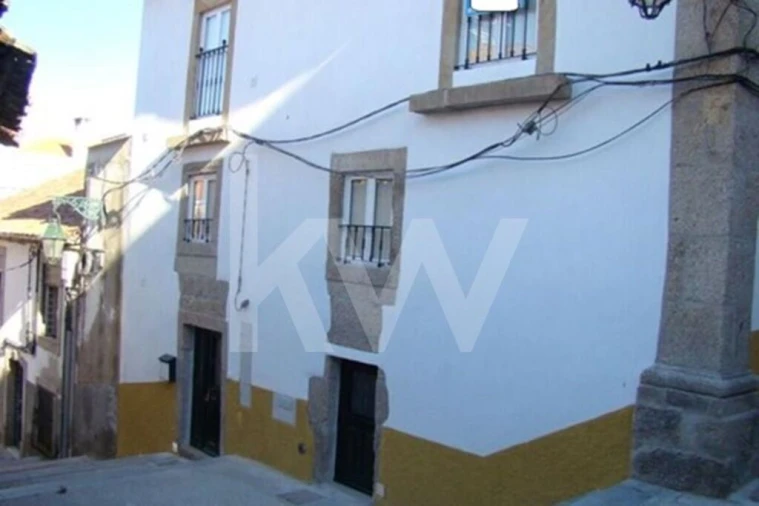 Moradia T3 para Venda em Covilhã e Canhoso Foto 4