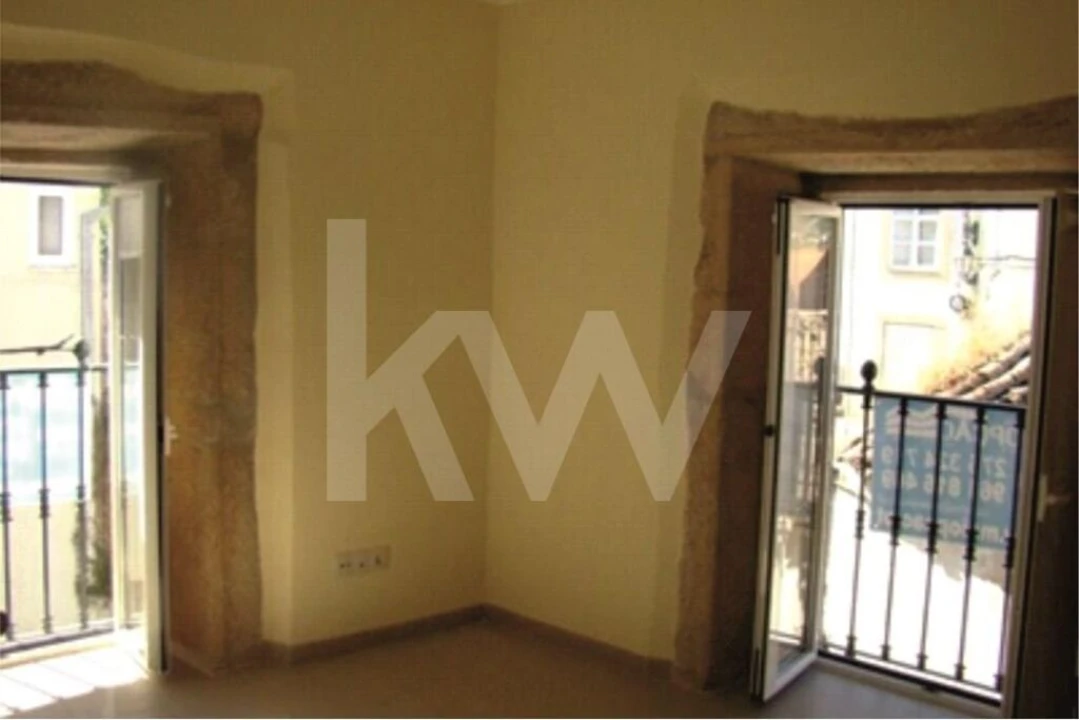 Moradia T3 para Venda em Covilhã e Canhoso Foto 23