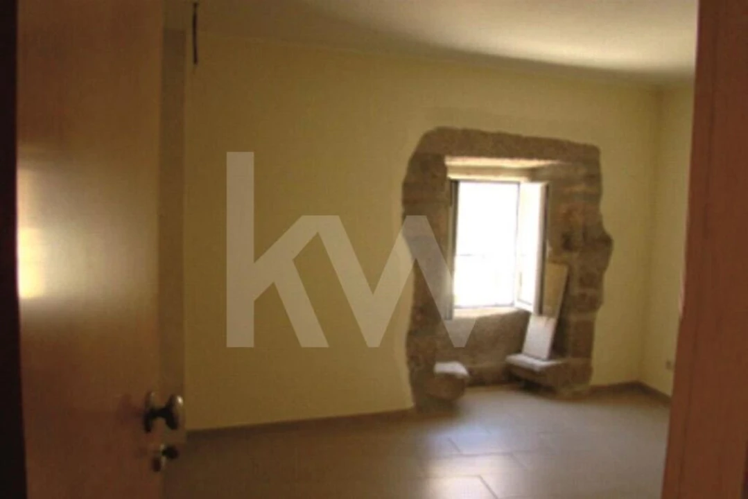 Moradia T3 para Venda em Covilhã e Canhoso Foto 14