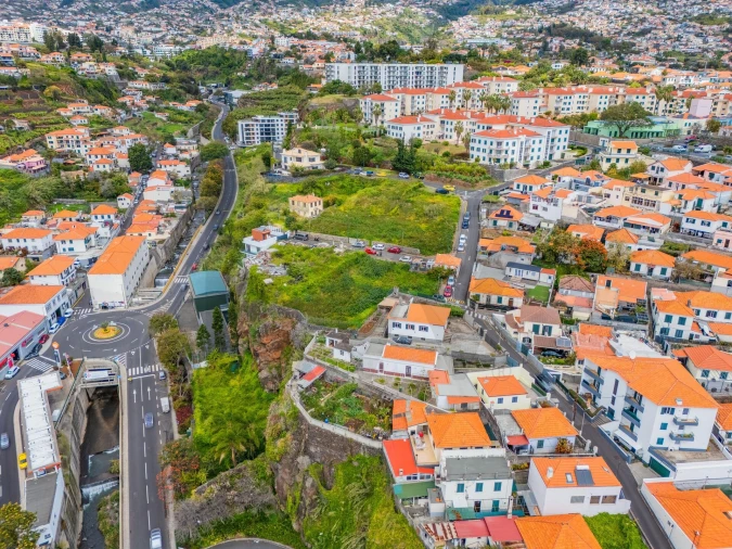Terreno para Venda em Funchal (São Pedro) Foto 4