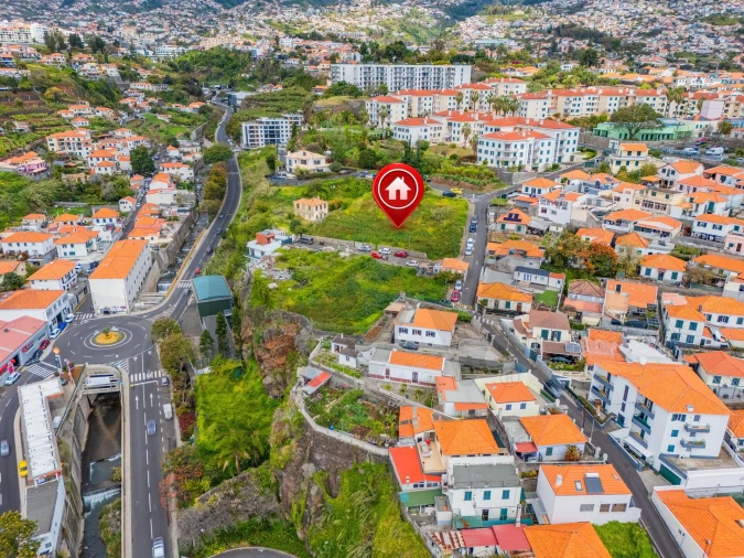 Terreno para Venda em Funchal (São Pedro) Foto 1