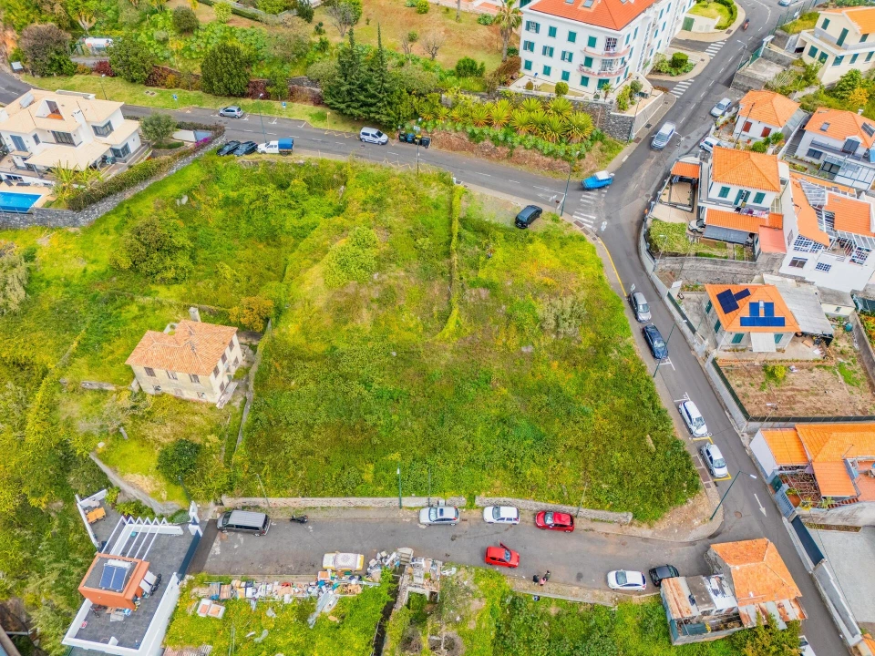 Terreno para Venda em Funchal (São Pedro) Foto 3