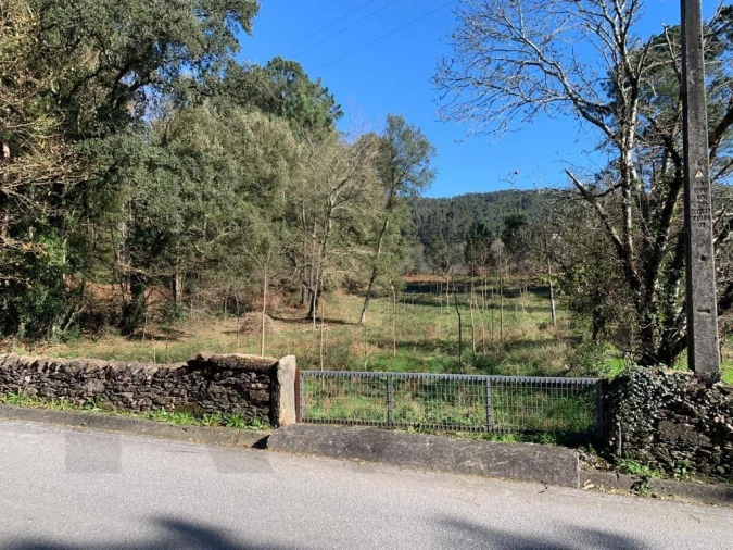 Terreno para Venda em Gondar e Orbacém Foto 2