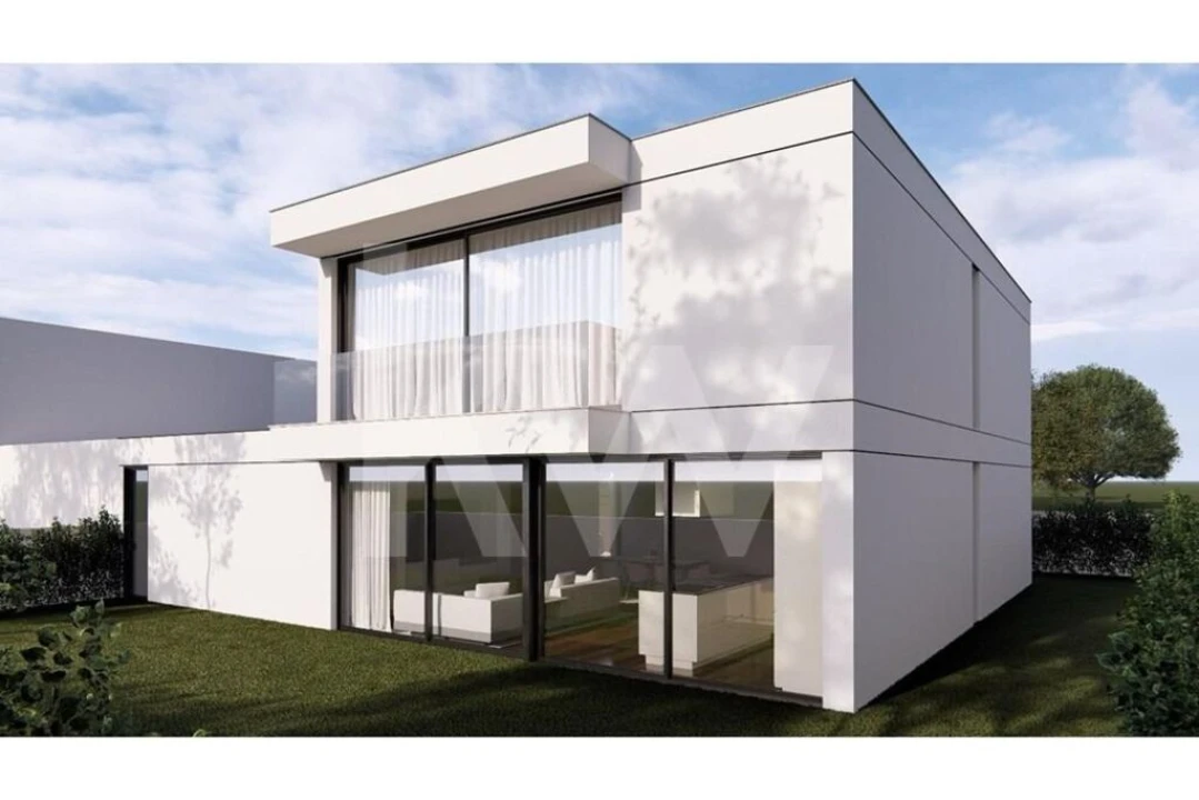 Moradia T4 para Venda em Aver-O-Mar, Amorim e Terroso Foto 3