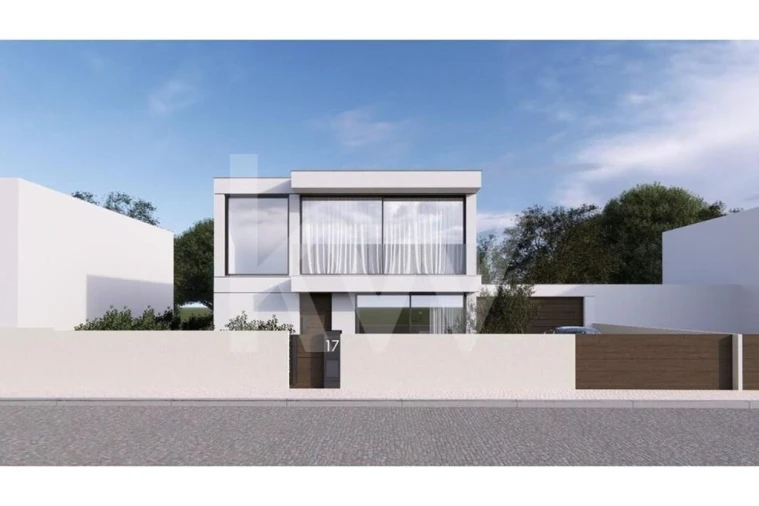 Moradia T4 para Venda em Aver-O-Mar, Amorim e Terroso Foto 1