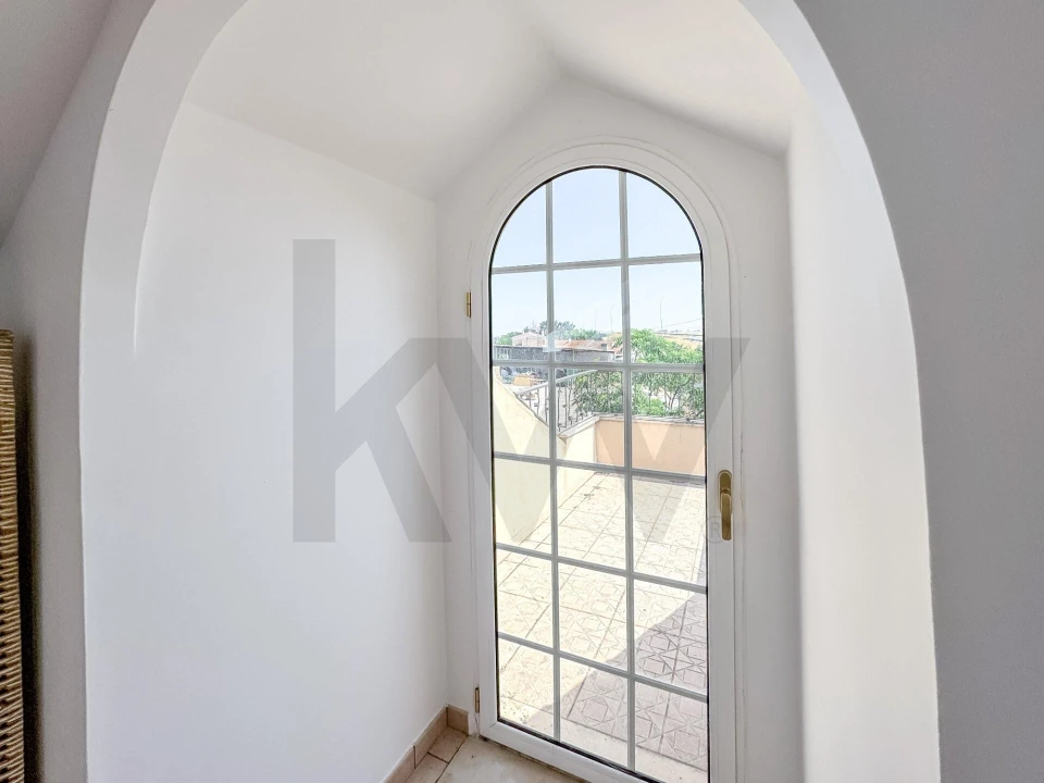 Moradia T7 para Venda em Alhos Vedros Foto 59