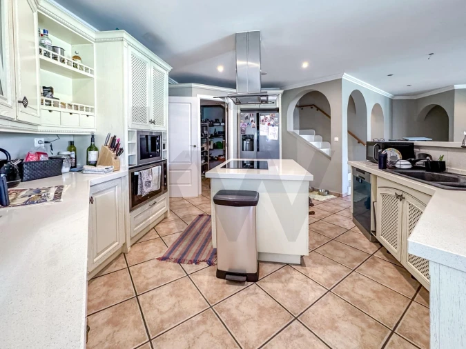 Moradia T7 para Venda em Alhos Vedros Foto 15