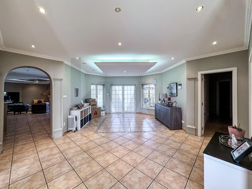 Moradia T7 para Venda em Alhos Vedros Foto 5