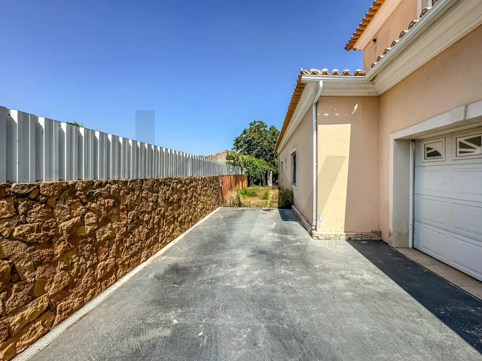 Moradia T7 para Venda em Alhos Vedros Foto 47