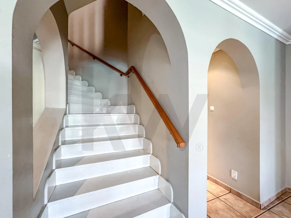 Moradia T7 para Venda em Alhos Vedros Foto 13