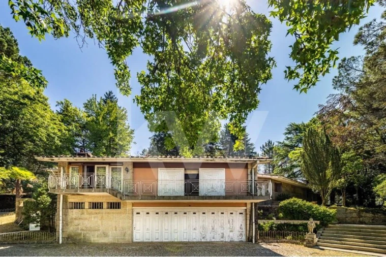 Moradia T6 para Venda em Alpendorada, Várzea e Torrão Foto 2