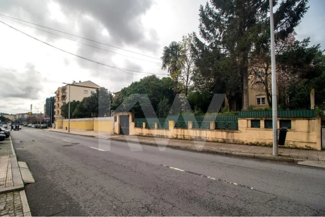 Moradia T5 para Venda em São Mamede de Infesta e Senhora da Hora Foto 12