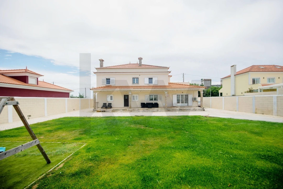 Moradia T5 para Venda em Vila Franca de Xira Foto 49