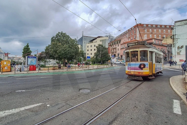 Prédio para Venda em Santa Maria Maior Foto 16