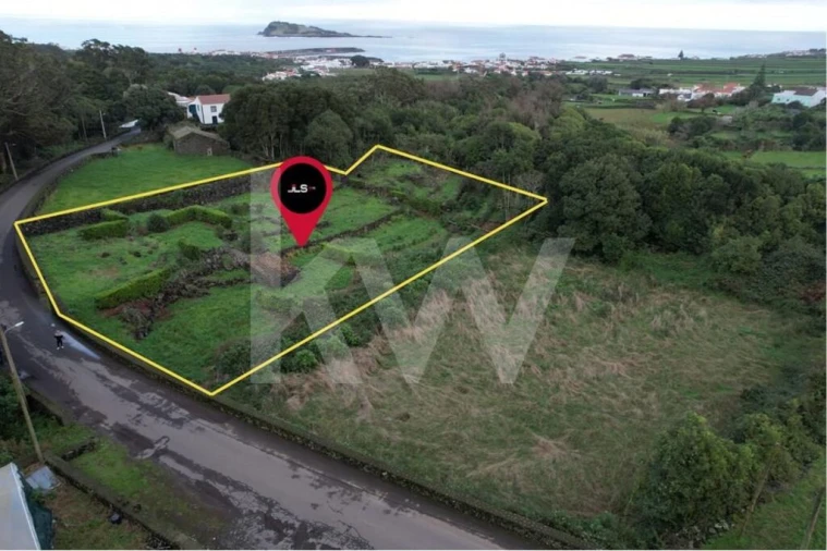 Terreno para Venda em Santa Cruz da Graciosa Foto 3