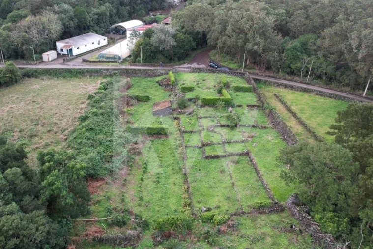 Terreno para Venda em Santa Cruz da Graciosa Foto 10