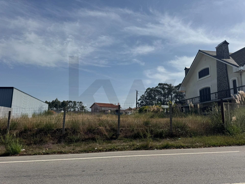 Terreno para Arrendamento em São João de Ver Foto 2