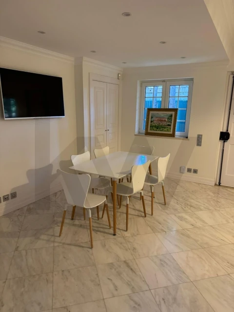 Moradia T6 para Arrendamento em Cascais e Estoril