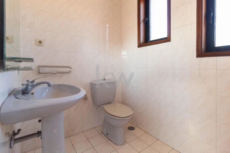 Moradia T4 para Venda em Gulpilhares e Valadares Foto 33