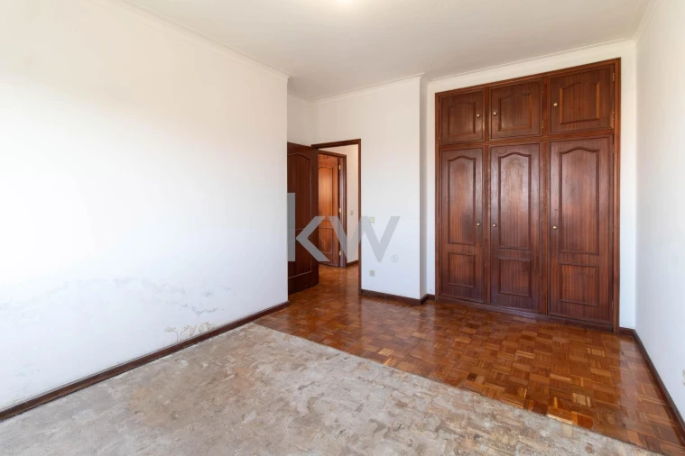 Moradia T4 para Venda em Gulpilhares e Valadares Foto 58