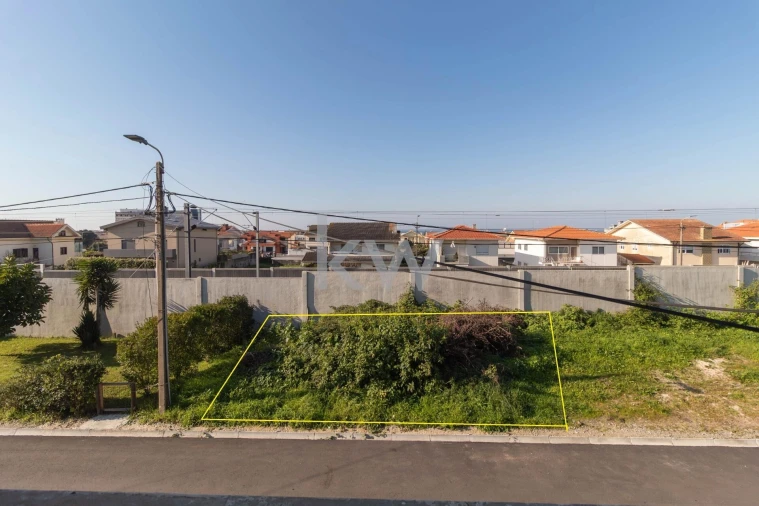 Moradia T4 para Venda em Gulpilhares e Valadares Foto 52