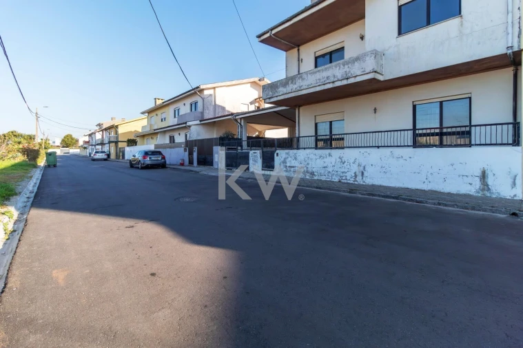 Moradia T4 para Venda em Gulpilhares e Valadares Foto 4