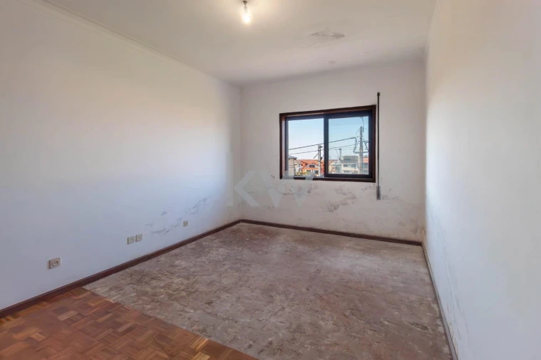 Moradia T4 para Venda em Gulpilhares e Valadares Foto 57