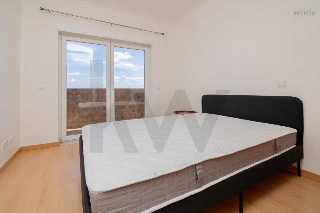 Apartamento T3 para Arrendamento em Portimão Foto 16