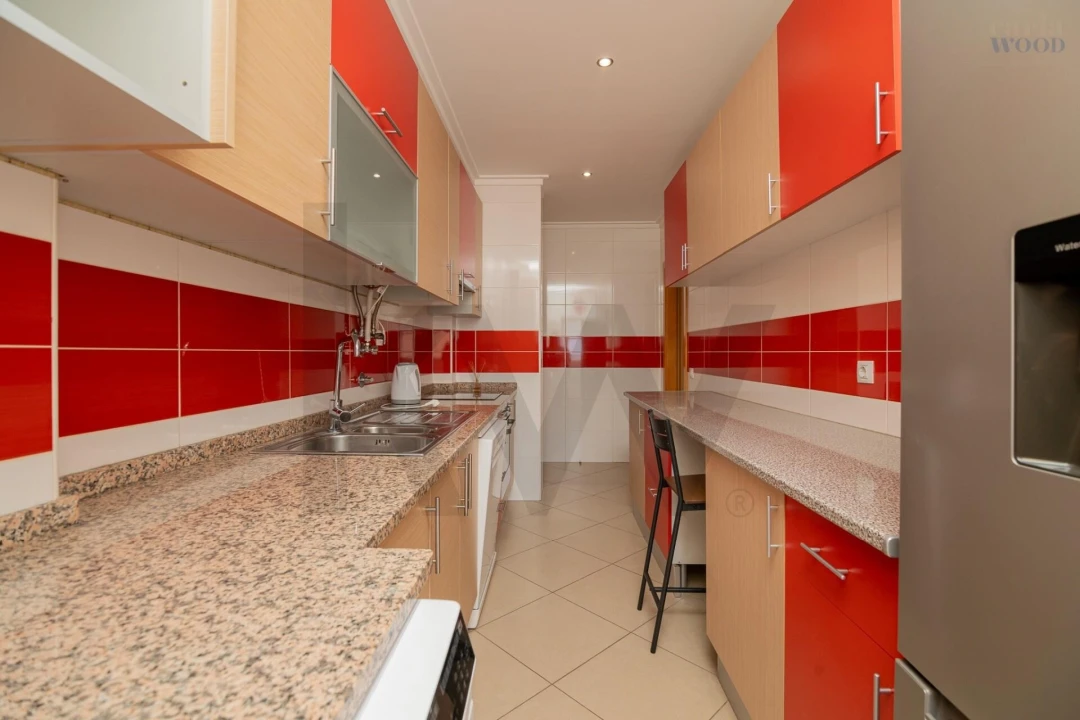 Apartamento T3 para Arrendamento em Portimão Foto 4