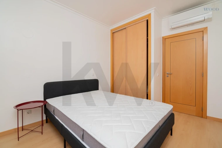 Apartamento T3 para Arrendamento em Portimão Foto 6