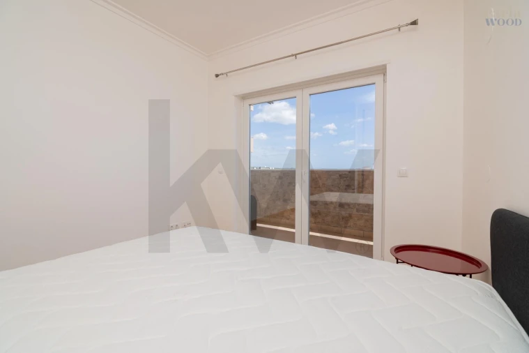 Apartamento T3 para Arrendamento em Portimão Foto 30