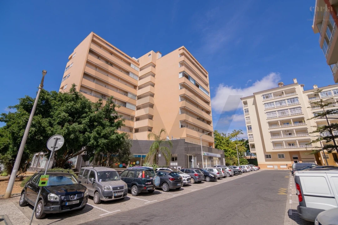 Apartamento T3 para Arrendamento em Portimão Foto 1